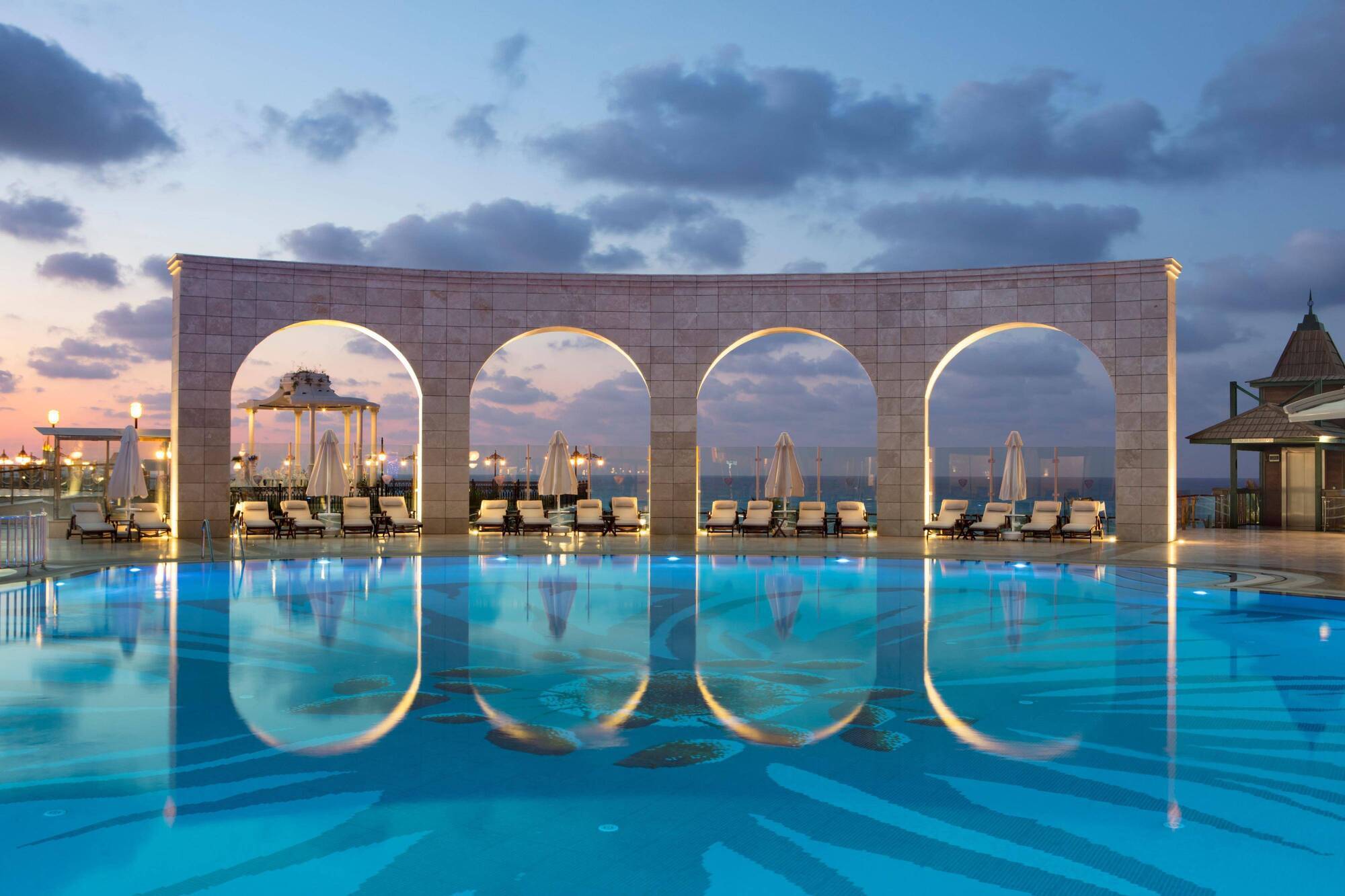 Merit Royal Hotel & Casino Karavas (Northern Cyprus) Exterior foto